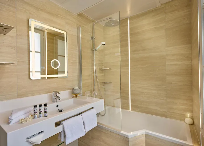 Le Relais Saint Honore